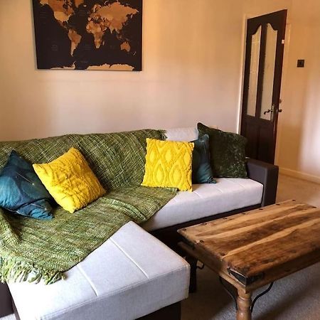 Lovely One-Bed Condo With Free Parking On Premises Sunderland  Zewnętrze zdjęcie
